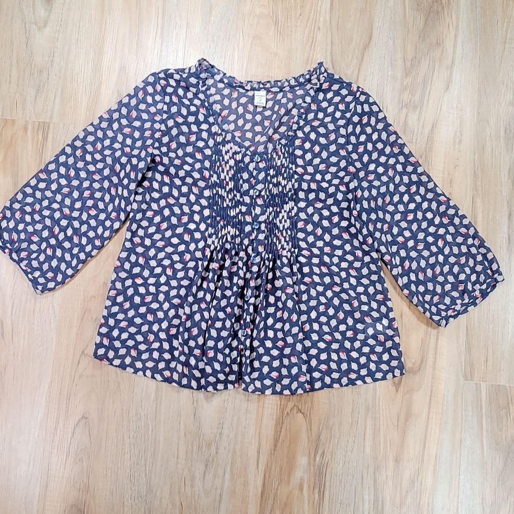 🔺️Old Navy Blue Pleated Chest Buttoned Leaf Print Top Small